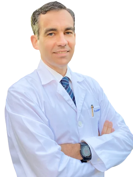 Dr. Alejandro Soza, gastroenterólogo y hepatólogo